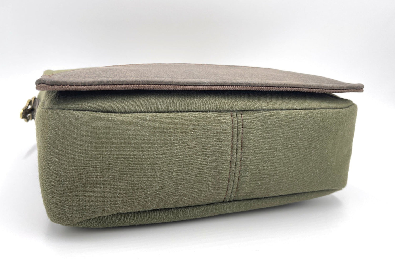 Bounty Hunter Canvas Messenger Bag - DefiantThreads